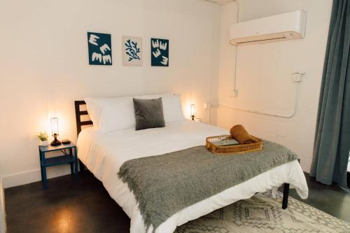 Virginia Highland Apartment | ~The Amelia~ Rooftop | Skyline | Cozy | Walkable