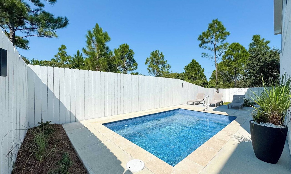 Ono Island Condo | The Avery House | Dog Friendly | Private Pool | Johnson's National Seashore