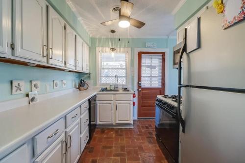 Long Beach House | The Cozy Blue Cottage