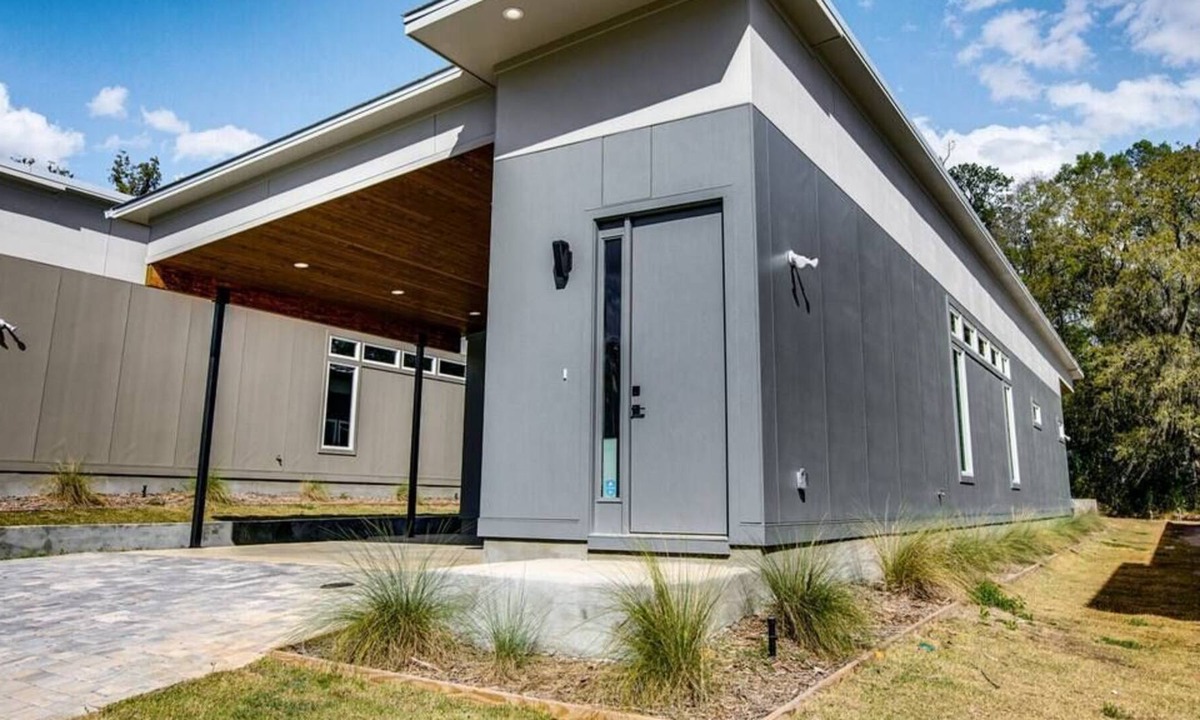 Tallahassee House | The Dylan - Ultra Modern Luxury Home