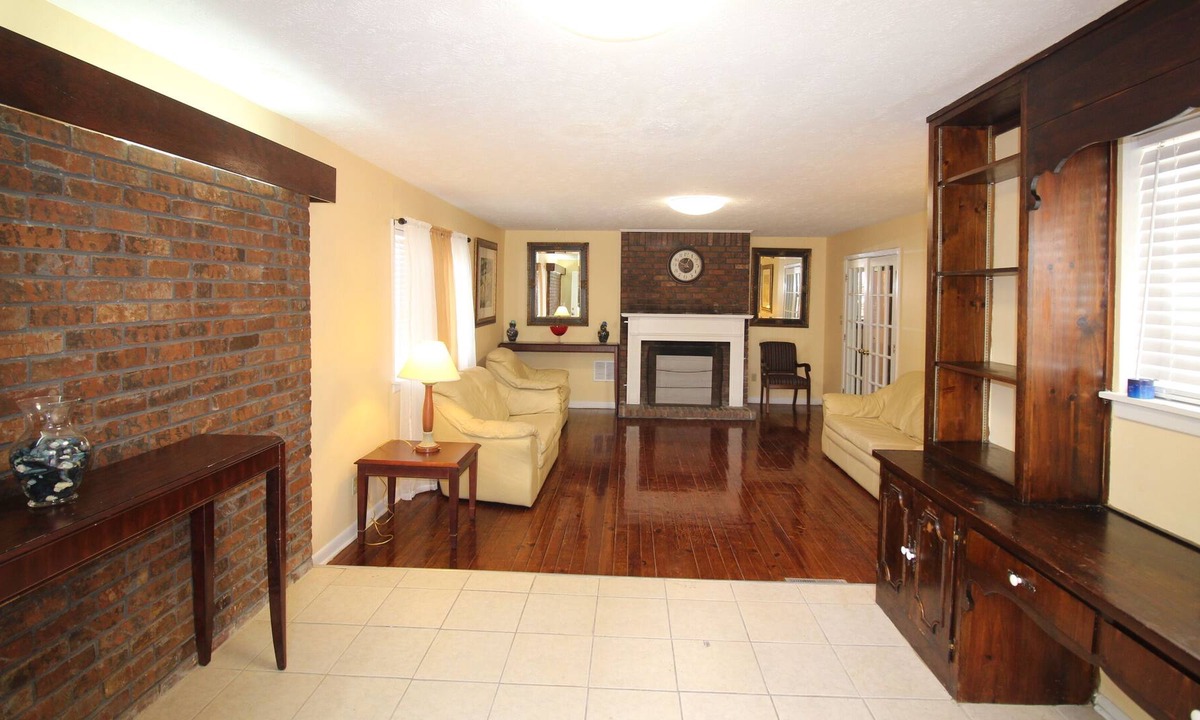 Cedar Grove House | This beautiful 1948 Bongo-low