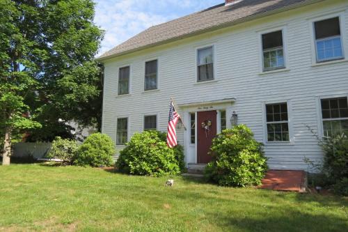 Hollis Bed & Breakfast | Timber Post Bed & Breakfast