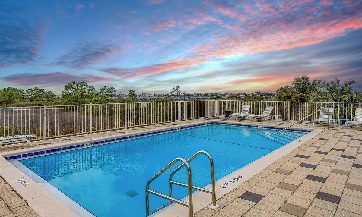 Ono Island House | "Toes in the Sand" Pool+Pet Friendly+Pickleball