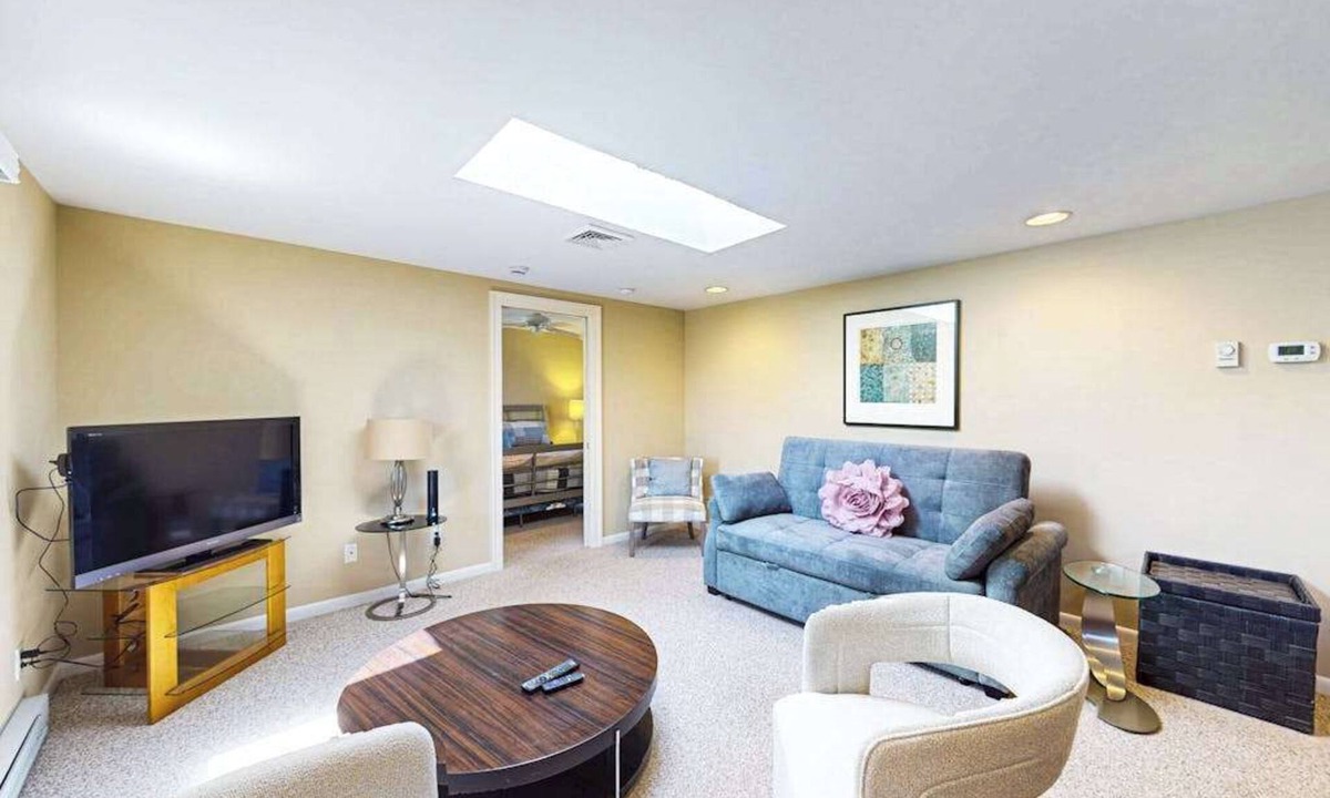 Dodds Addition House | Town of Rehoboth Beach pet friendly house w/deck close to beach