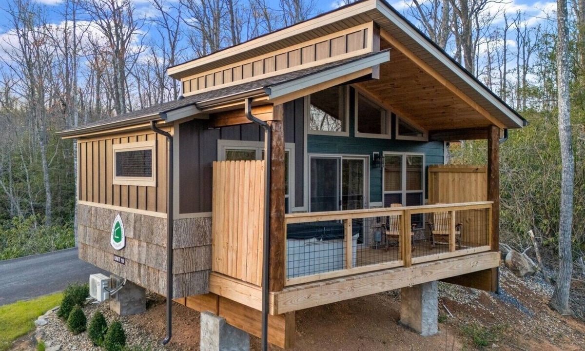Rocky Grove Cabin | Trailhead Lodge #10 Hot Tub + King Bed