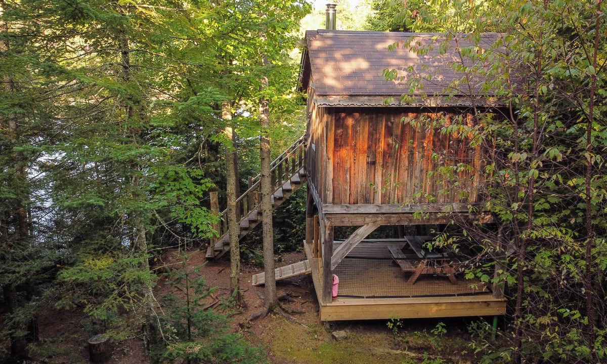 Saint-Faustin-Lac-Carre House | Unique treehouse by the lake | Lodging #01
