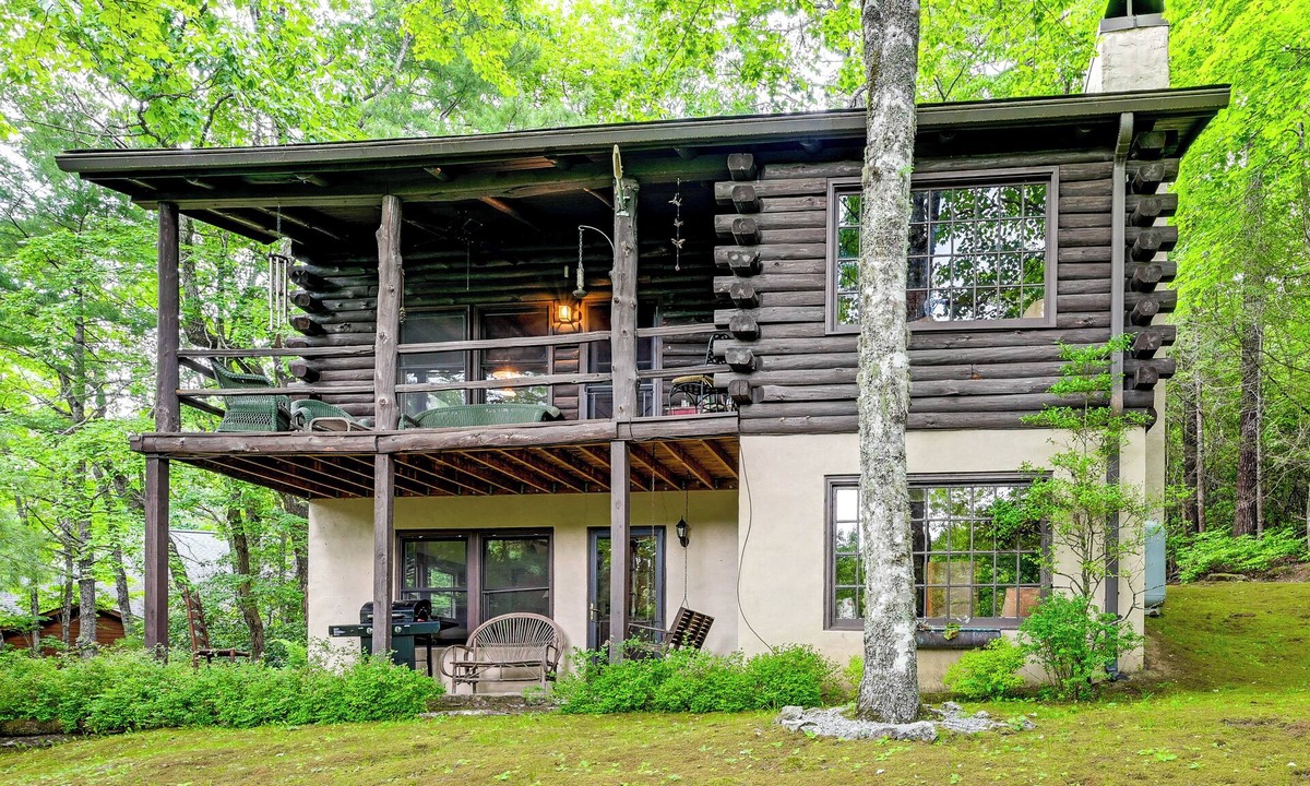 Lake Toxaway Cabin | Unplug! Lake Toxaway Cabin w/Dock Access