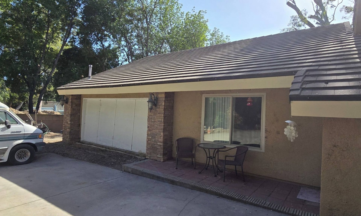 Simi Valley House | Very Private Guesthouse + Loft for 6 on a Very Private wooded 3 acr Gated Estate