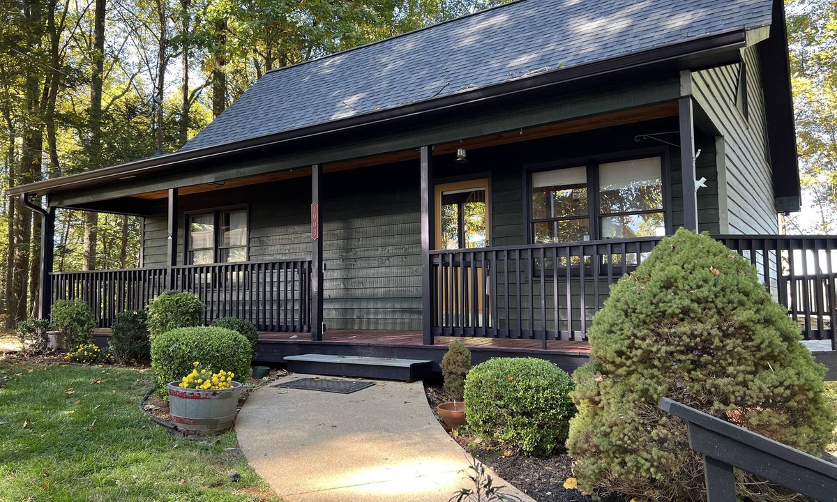 Walnut Mountain Cabin | Views - Updated Cabin on Walnut Mountain- Pet Friendly