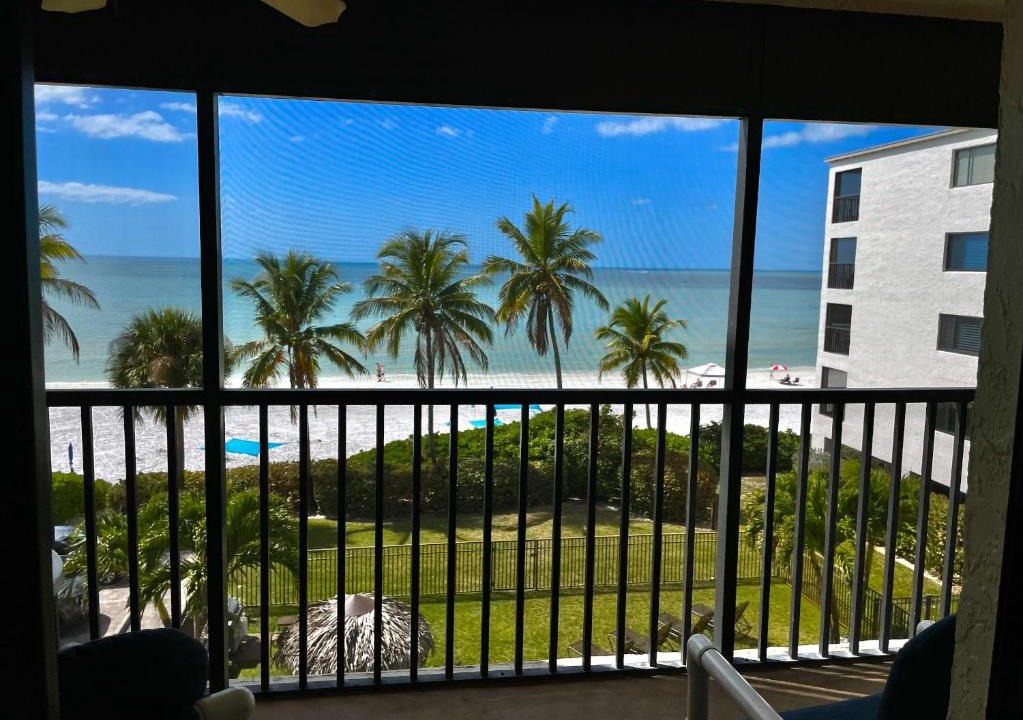 Mid Island Apartment | Villa Del Mar 403