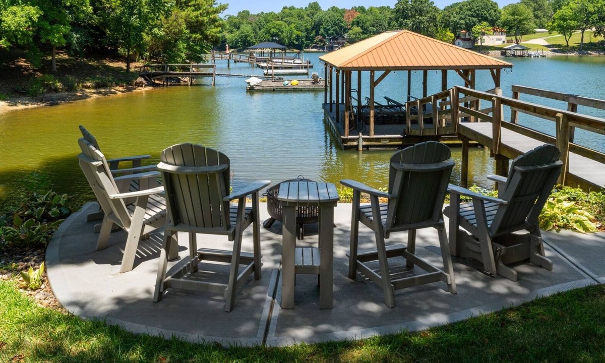 Mooresville House | Waddell Waters w/Optional Boat Rental