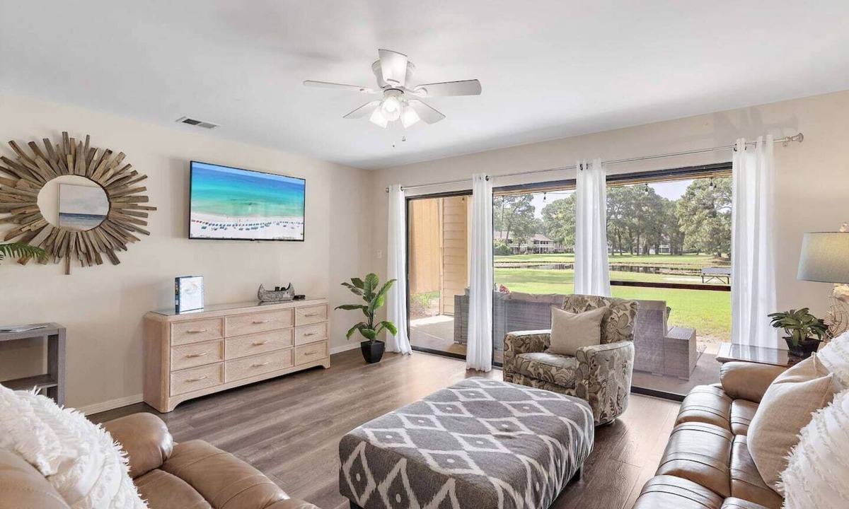 Miramar Beach Resort | Walk to Beach | Heated Pool | Free Resort Amenities 🌴🏖️