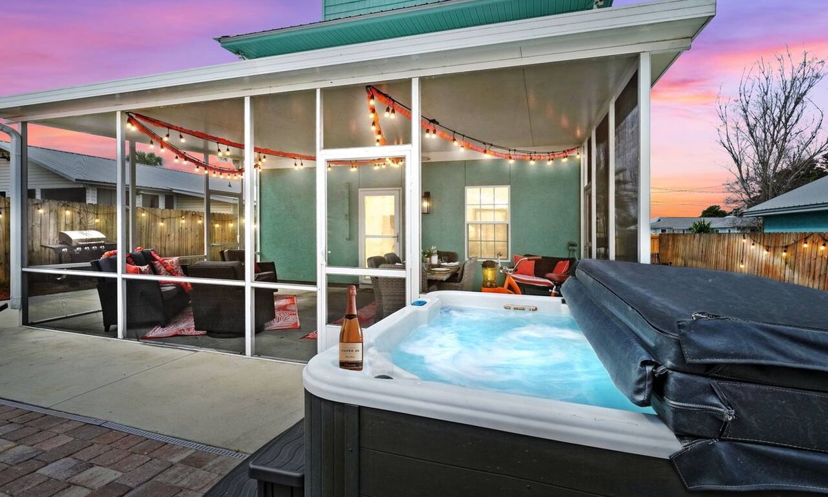 Kiska Beach House | Walk to Beach, Heated Pool, Hot Tub and Sleeps 14