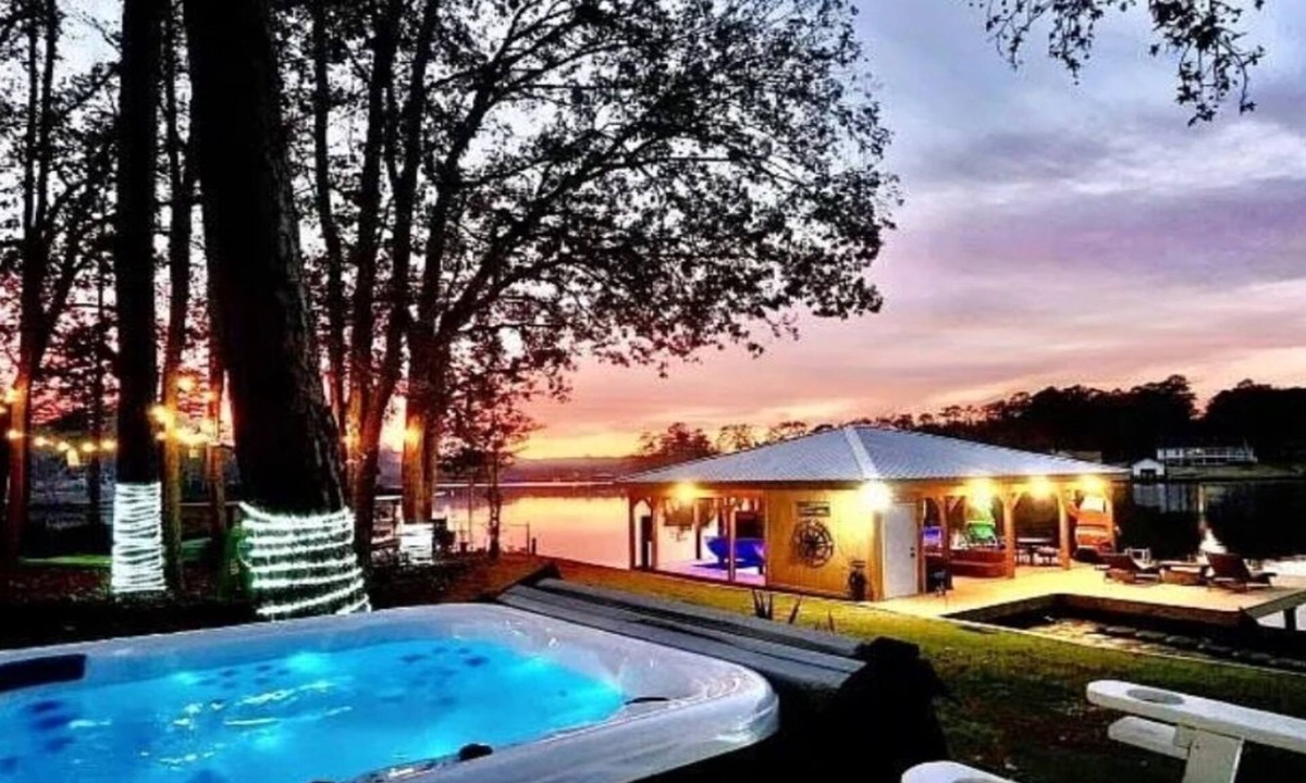 Eatonton House | Welcome to On Pointe: 4 bedrooms, Sleeps 10, Kayaks, Hot tub, Game room + MORE!