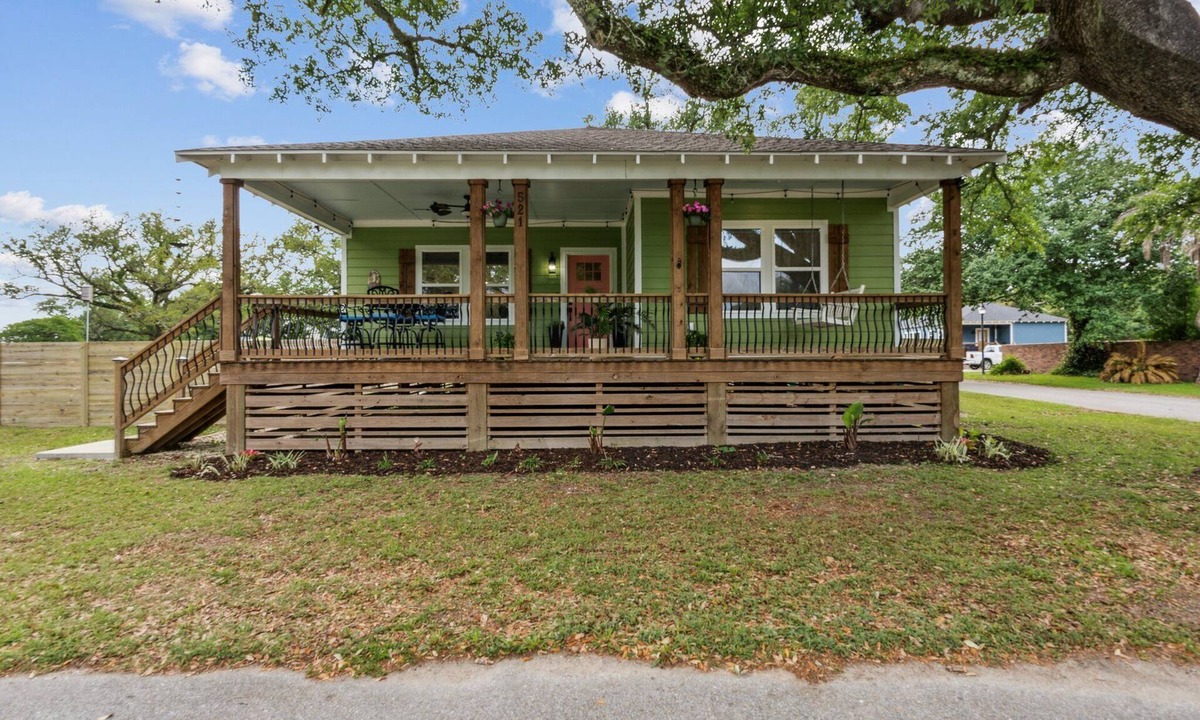Gulfport House | Where the pool meets the Gulf - Your Coastal Escape Awaits