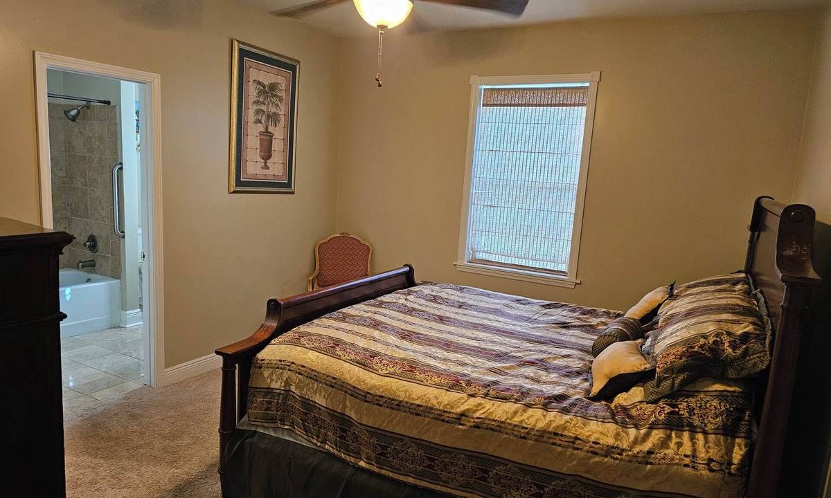 Waveland House | Wonderful 3-bedroom house in tranquil Waveland perfect for relaxing getaway
