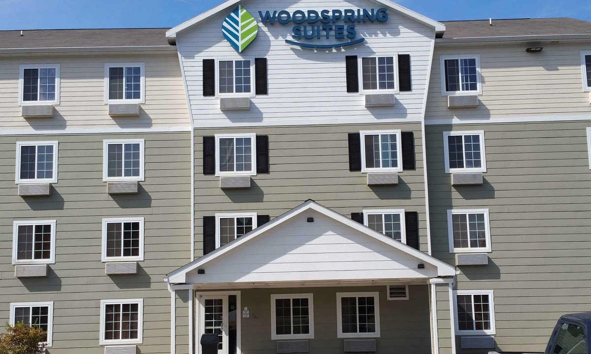 Columbus Hotel | WoodSpring Suites Columbus near Fort Benning