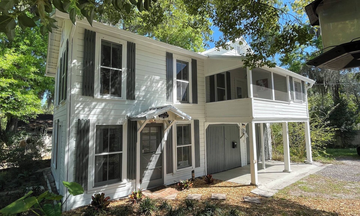 DeLand Cottage | Yaupon Cottage - Unique 2-bedroom in DeLand