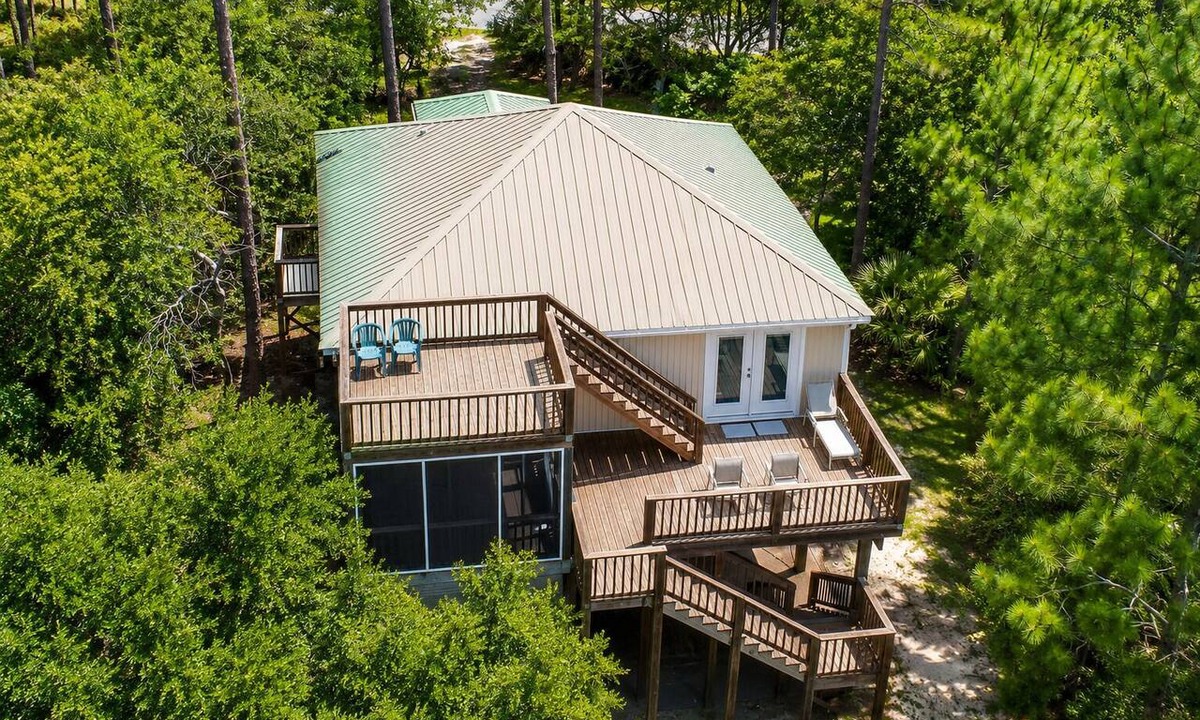 Dauphin Island House | Z House | Shaded Coastal Hideaway on the dunes