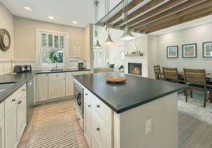 Charming Guesthouse In The Center of Historic Downtown Lewes in Lewes