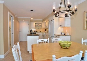 OCEAN FRONT CONDO. ENJOY YOUR MORNING COFFEE SITTING ON YOUR PRIVATE BALCONIES WATCHING THE SUNRISE.