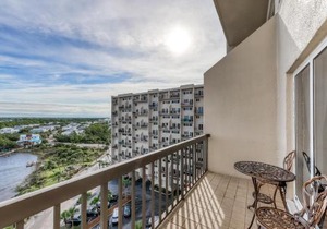 Pinnacle Port Condos