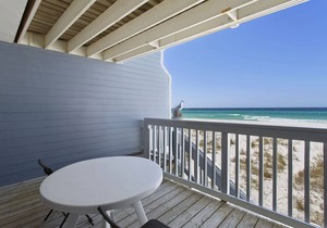 Shoreline Villas 7 - Gulf Front, Panama City Beach, Free Wifi, Great Location!