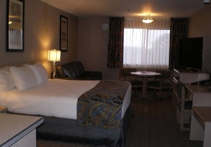 Vacation At its Finest! FREE Parking and Indoor Pool, Near Boise Art Museum! in Nampa