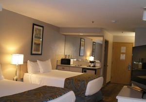 Your Home Away From Home! On-site Pool and Restaurant, Near Boise Art Museum! in Nampa