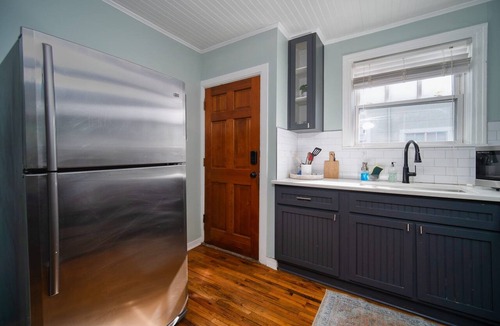 Riverside Apartment | 1/1 Luxury Riverside Home | Historic 5-Pts | Hospital