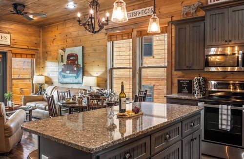 Gatlinburg Cabin | 1.5 MI To Downtown! Luxury Lodge Spectacular Views From 3 Huge Covered Decks!