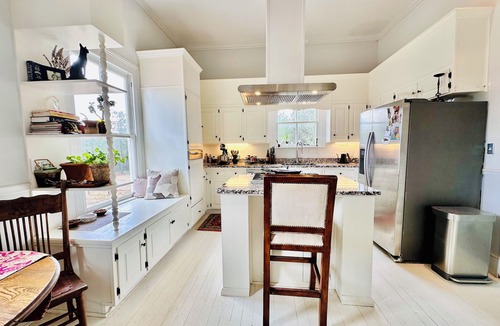 Wagener Other | 1 Large Bedroom/En-Suite in Charming 2-Bedroom Antique Farmhouse Wagener, SC