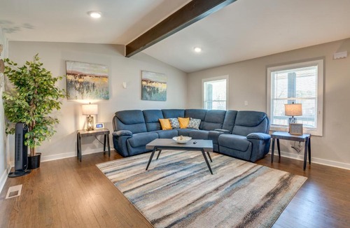 Conley House | 11 Mi to Mercedes-Benz Stadium: Home w/Yard!