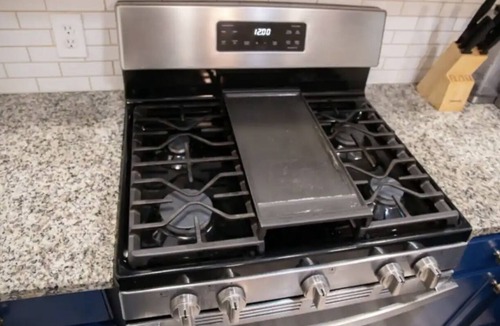 Church Street House | 15 min from airport zoo, State farm arena, Mercedez Benz Stadium, Aquarium, Shop