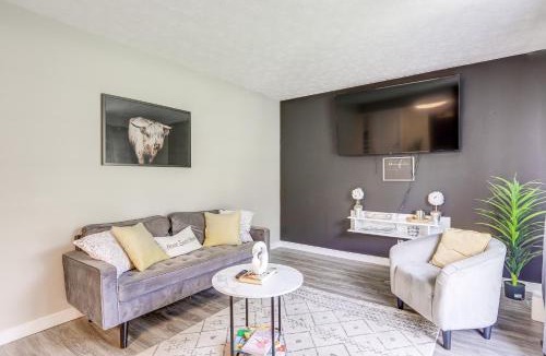 Church Street House | 18 Mi to Dtwn Atlanta: Pet-Friendly Home w/Yard!
