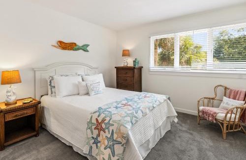 Summerville Villa | 1806 Heron Point