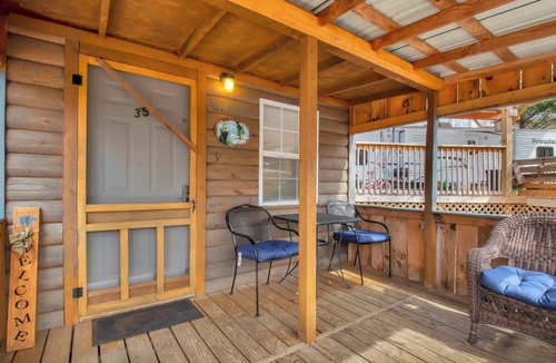 Gatlinburg Cabin | 1BR Cabin in Gatlinburg close to Pigeon Forge