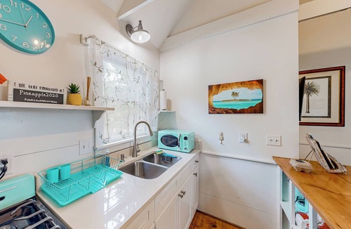 Landrum House | 1BR Dog-Friendly Home w/In-Unit Laundry
