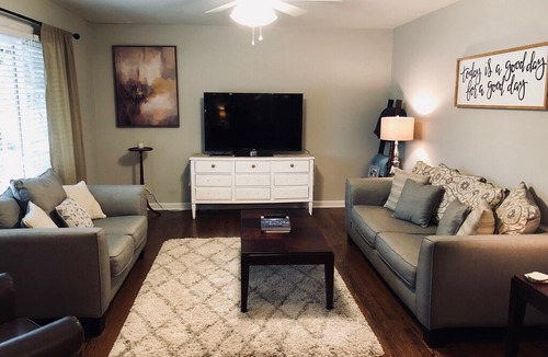 Montclair House | 2.5 miles from the Augusta National!