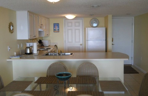Sunnyside Condo | 2 Bedroom-1st Floor/Ocean Front-Book for Fall