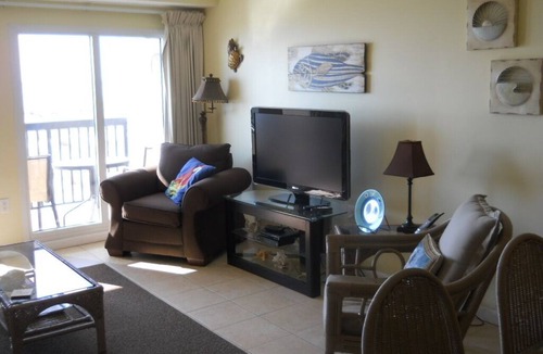 Sunnyside Condo | 2 Bedroom-1st Floor/Ocean Front-Book for Fall