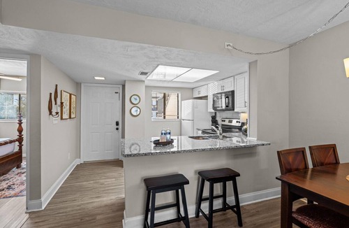 Augusta Condo | 2 bedroom, 2 bathroom updated condo with private patio. Centrally located in Augusta, GA