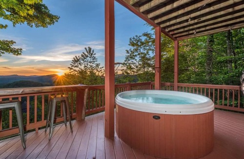 Wolf Laurel House | 2 Cabins ~ Sleeps 22 ~ 100 Feet Apart ~ Ski in out