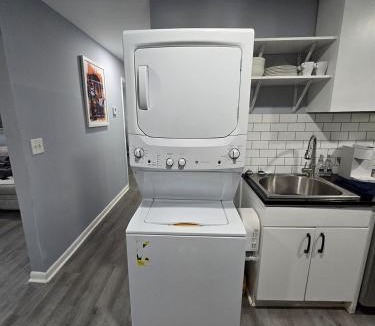 Forest Park Apartment | 2 King Beds Near Airport - The Silver Hideaway