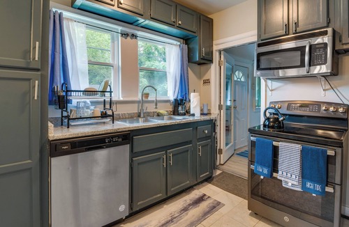 Atlanta House | 2 Mi to Int’l Soccer Play! Ideal ATL Home Base