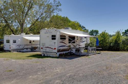 Langston Apartment | 2 Mi to Lake Guntersville: Peaceful Camper Home