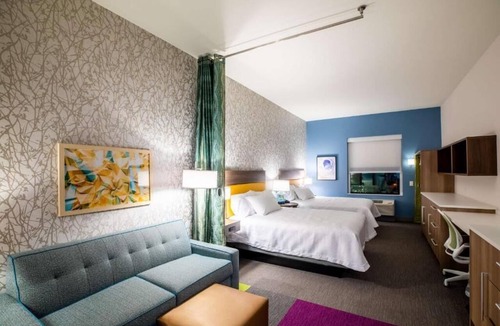 Jekyll Island Hotel | 2 Queen Studio w/Free Breakfast | 1 mi to Historic District Bike Trails