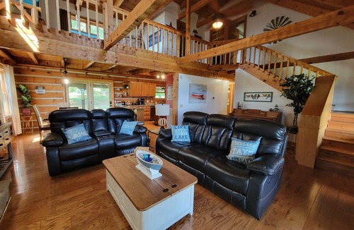 Dandridge Cabin | 20% OFF Lake View Retreat- Lake & Mountain View, Hot Tub, Fire Pit, Porch Swing