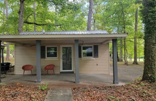 Dandridge Apartment | 20% Off Lakefront Tiny Bird Dock, Hot Tub, Firepit, Boat House, ParkLike Setting