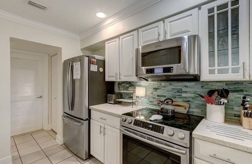 Fernandina Beach House | 2006 Beachwood - 3 Bedroom, Near the Omni, Steps to the Beach